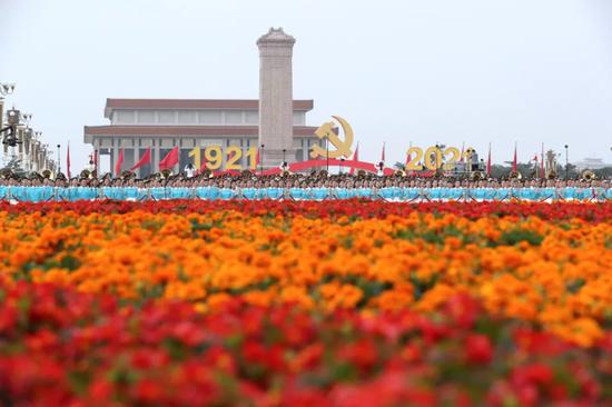 7月1日上午，庆祝中国共产党成立100周年大会在北京天安门广场隆重举行。新华社记者 殷刚 摄