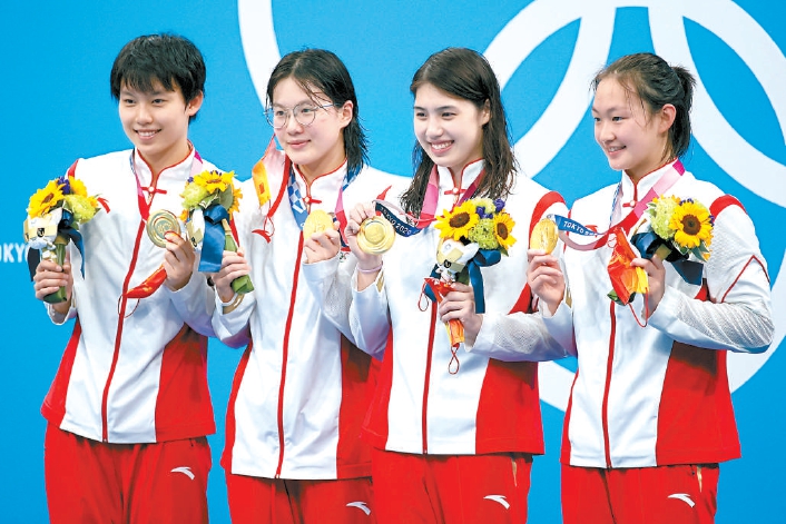 中国队破女子4×200米自由泳接力世界纪录！“中国速度”惊艳奥运泳池